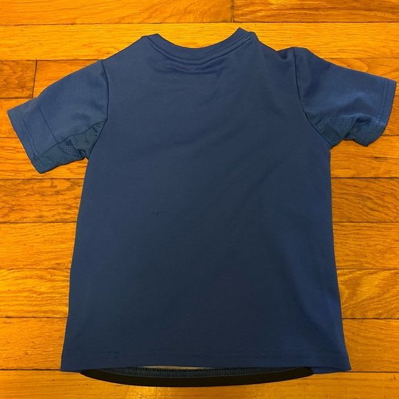 Blue performance top - Picture 2 of 2